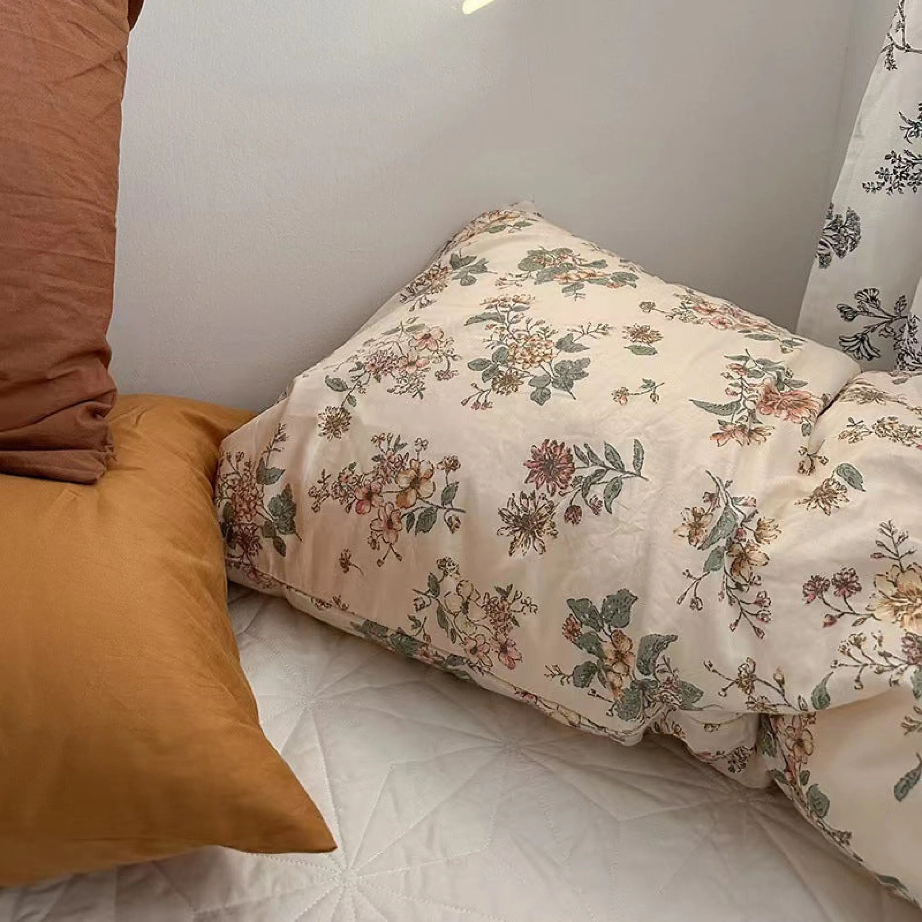 Assorted Washed Cotton Pillowcases / Teddy White