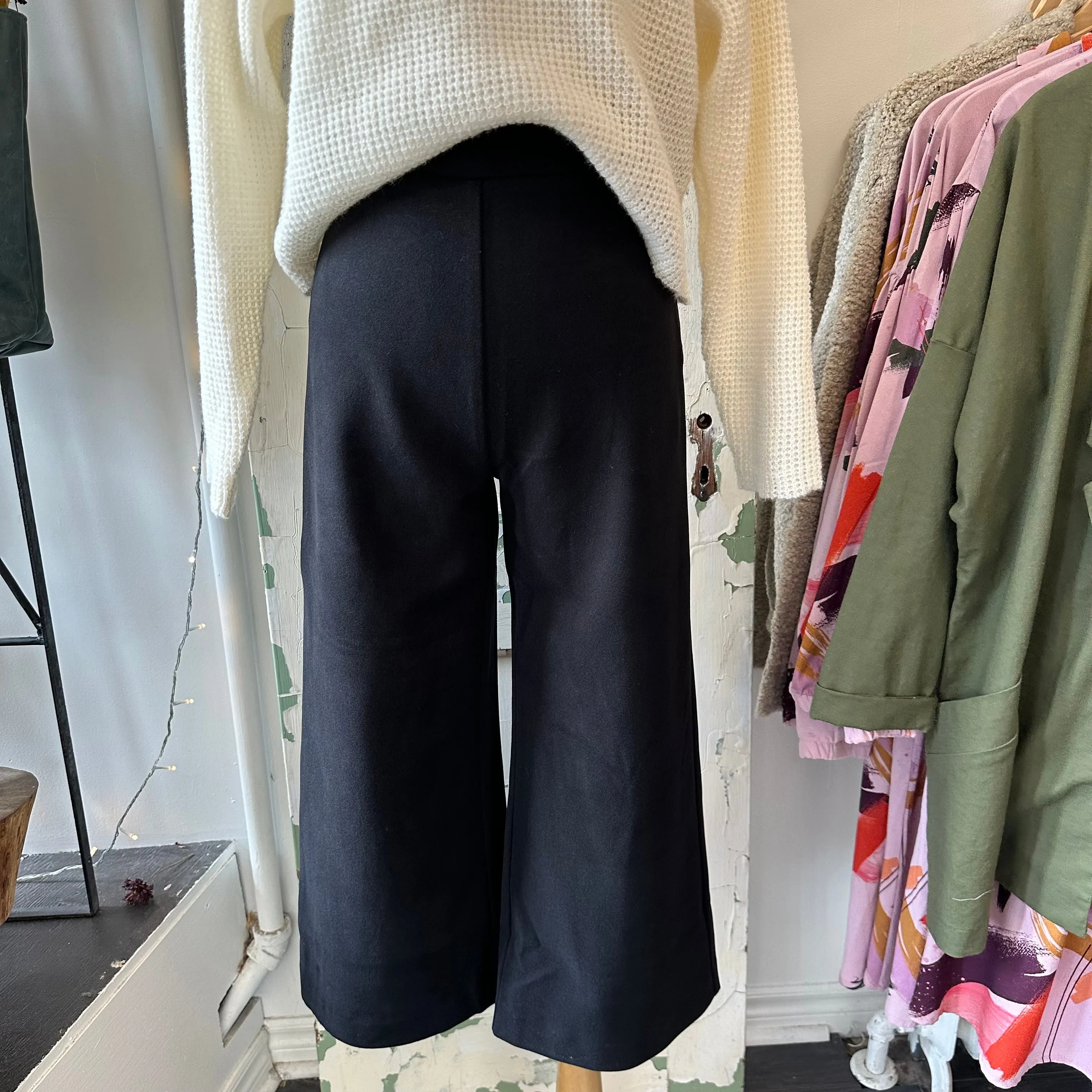 Pink Martini // Nadia Pants Black