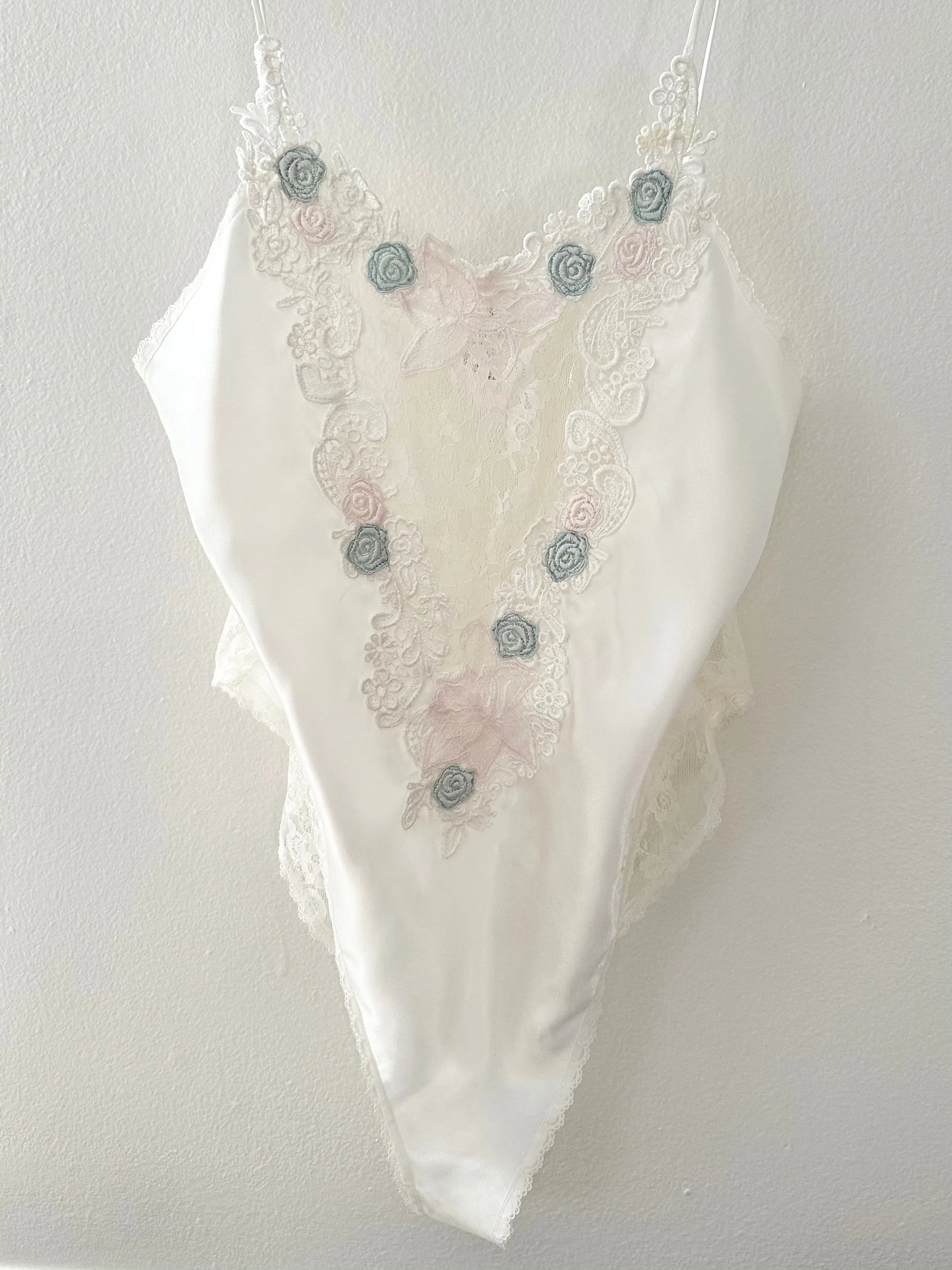 Vintage Victoria’s Secret Gold Label Ivory Lace 1980s Bodysuit Teddy Lingerie Piece (M)